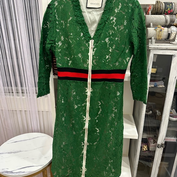 Gucci Dresses & Skirts - Gucci Emerald Lace Dress with Red Accents